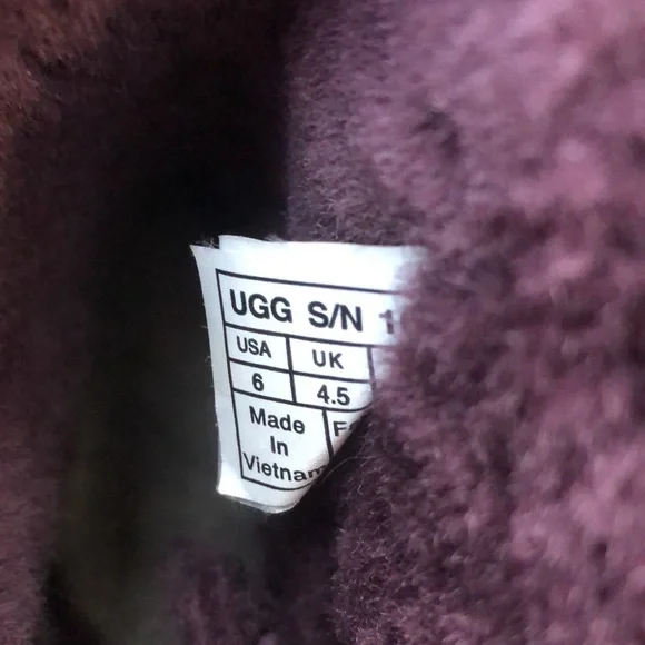 UGG boots Bailey Bow II purple eggplant purple and white striped lace bow tie - Picture 5 of 6